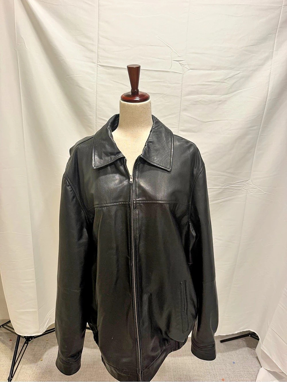 EXCELLED Black Leather Jacket Size XLT